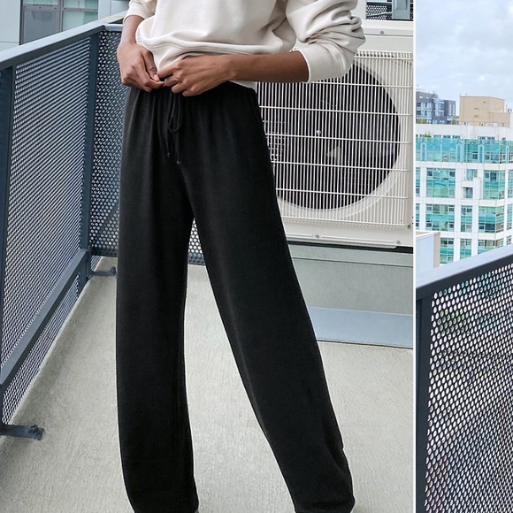 Aritzia Pisces Sweatpant Factory Sale 